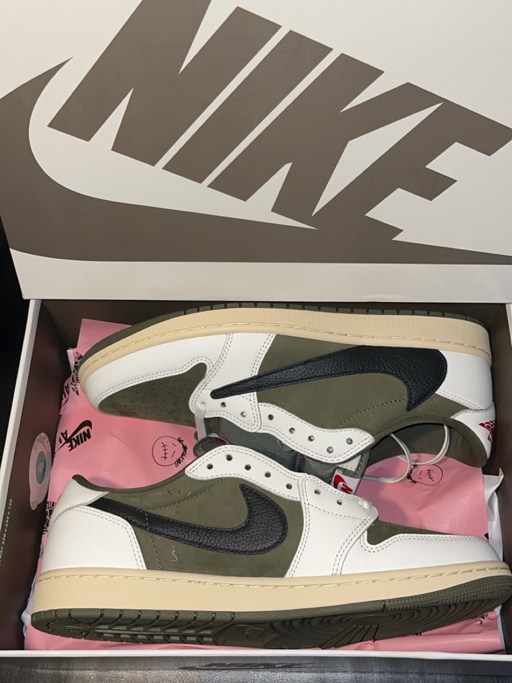 2025 TRAVIS SCOTT x JORDAN 1 LOW MEDIUM OLIVE” - Picture 6 of 13